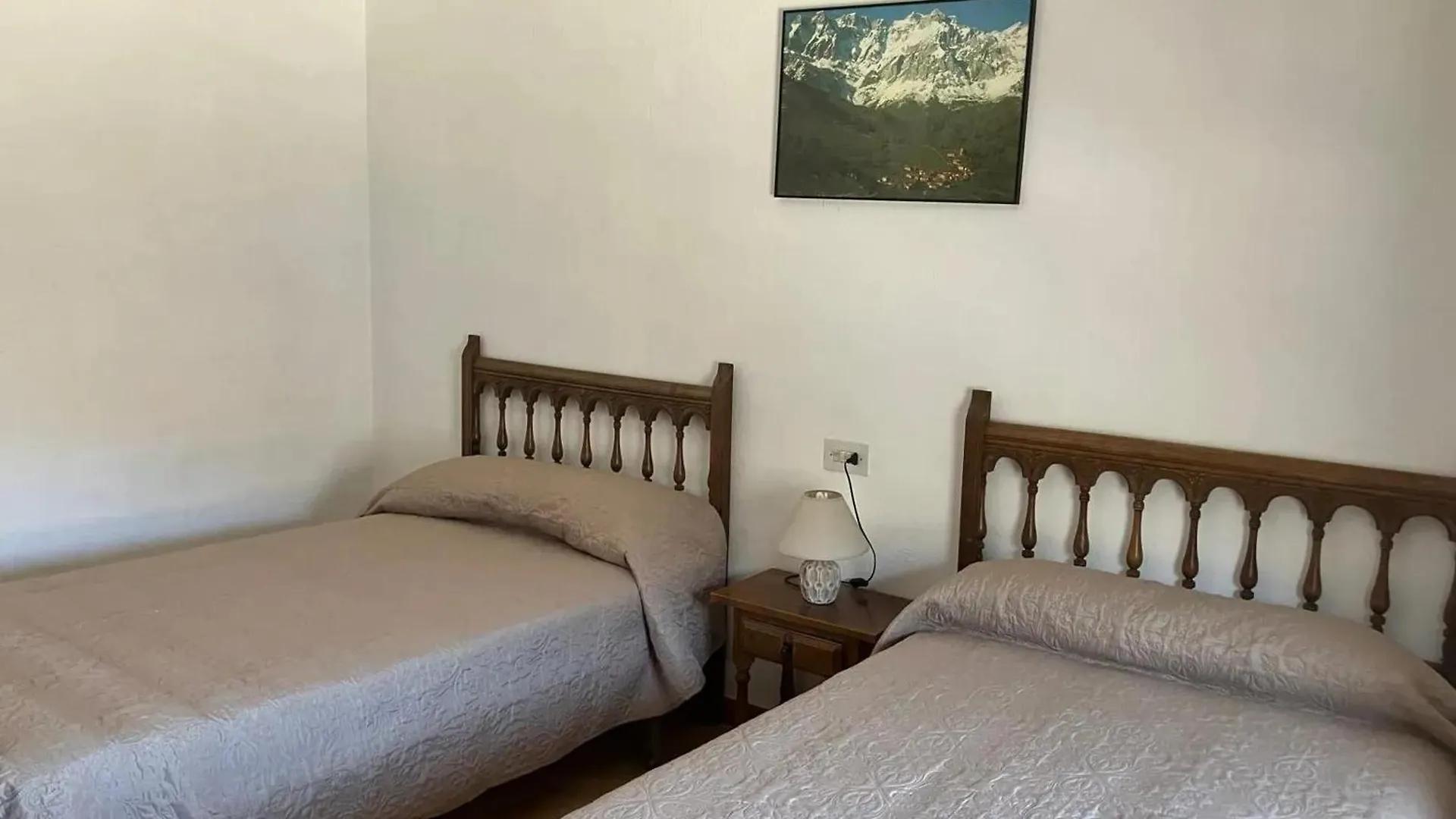 Welcoming House In Albunol With Mountain Views Villa Spain